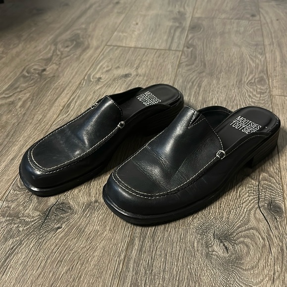 Mootsies Tootsies Black Slip on shoes size 6.5 - Picture 1 of 4